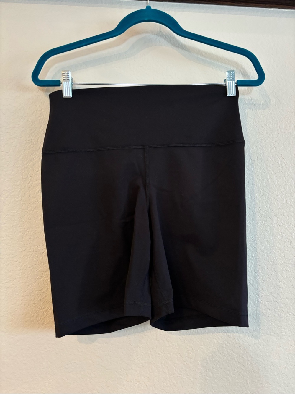 Yogalicious Lux Women’s High-Waist Black Athletic Bike Shorts XL